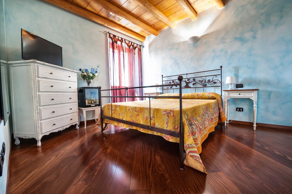 Villa Pace Pozzolengo Δωμάτιο φωτογραφία